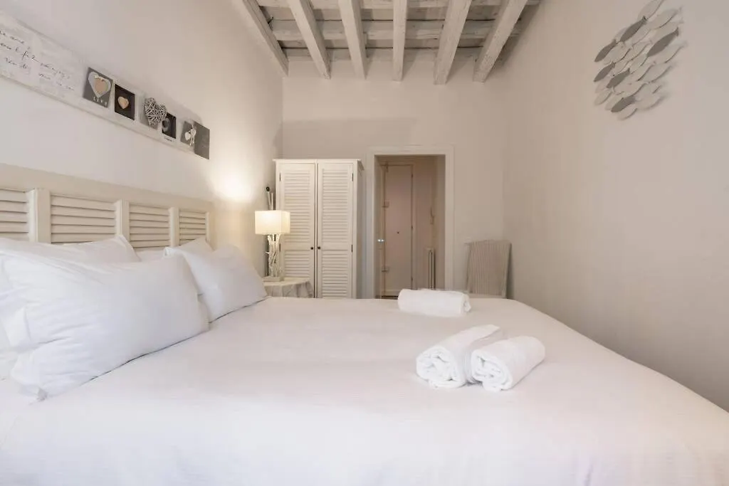 Apartment Canal View - San Marco Venice